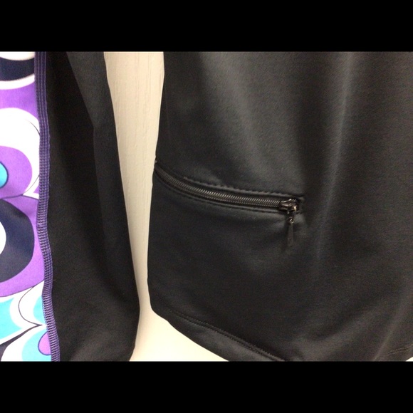 RunGirlRun Warm up/Cool down top - Picture 7 of 7